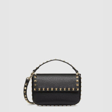ROCKSTUD 그레이니 카프스킨 파우치