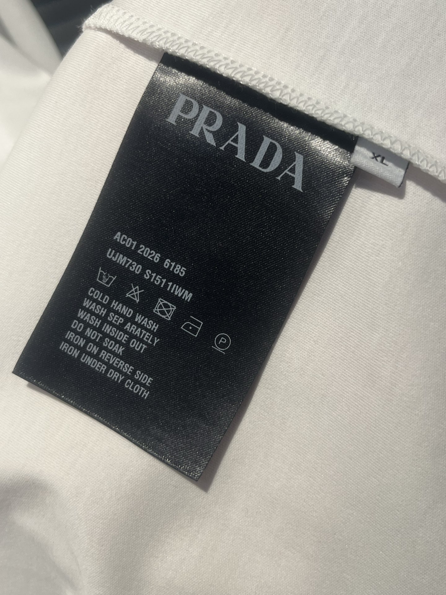 크루넥 반팔 티셔츠