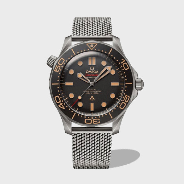 씨마스터 300M 제임스 본드 007 에디션 / OR 210.90.42.20.01.001 / 42mm / cal.8806 무브먼트 , 티타늄케이스