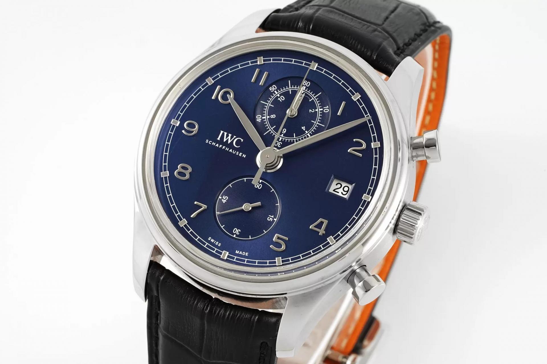 포르투기저 크로노그래프 클래식 청판 가죽 스트랩 / APS IW390303 / 42mm / Cal.89361 크로노그래프 기계식 무브먼트