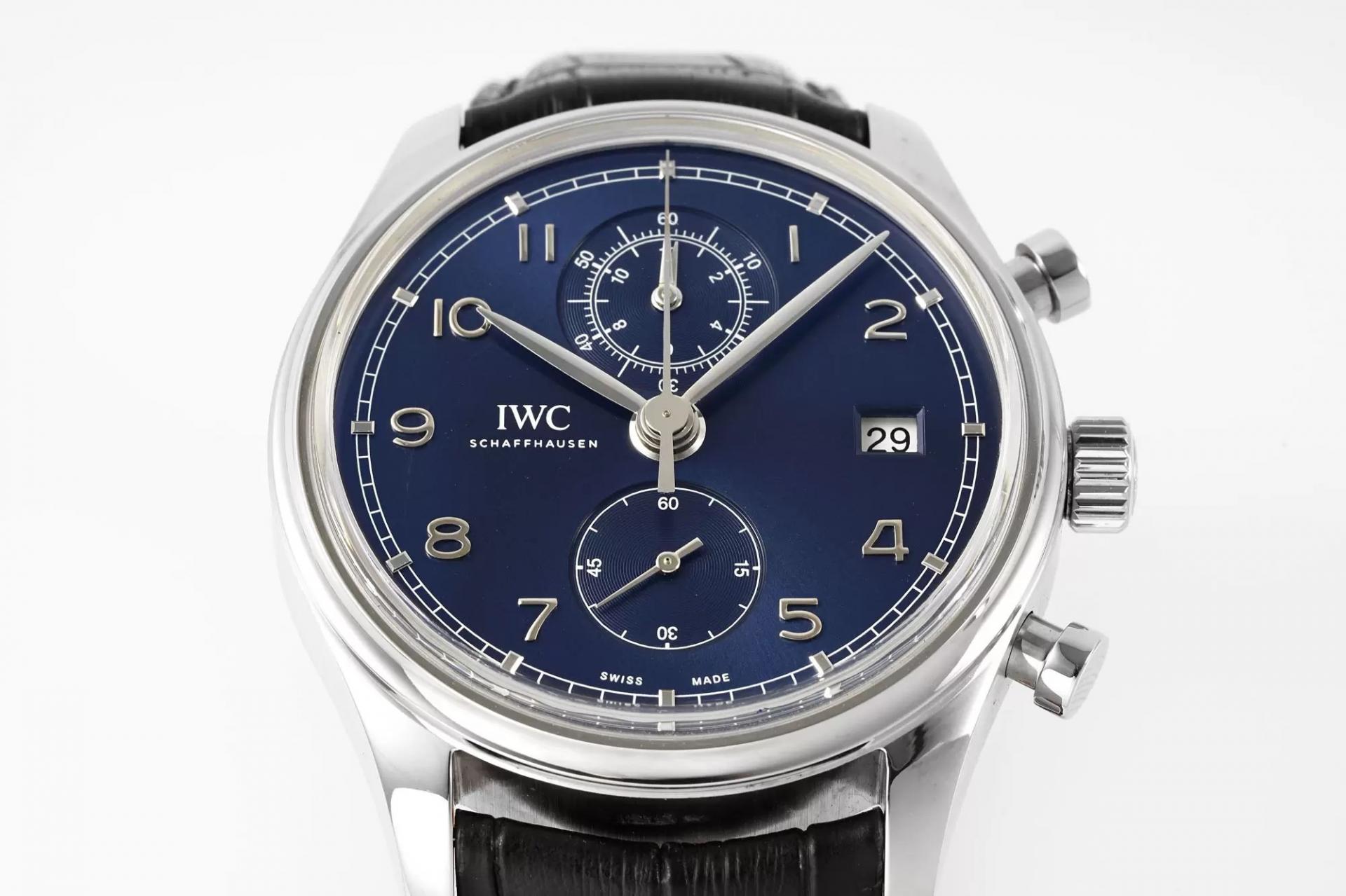 포르투기저 크로노그래프 클래식 청판 가죽 스트랩 / APS IW390303 / 42mm / Cal.89361 크로노그래프 기계식 무브먼트