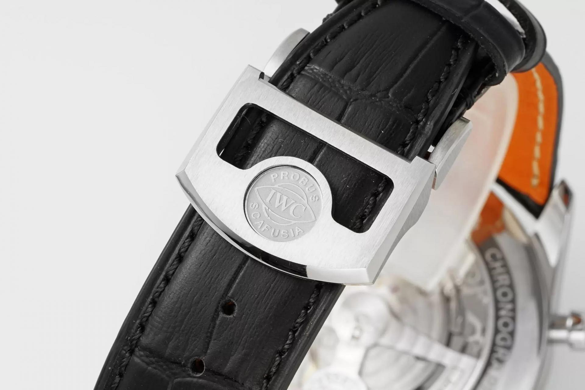 포르투기저 크로노그래프 클래식 청판 가죽 스트랩 / APS IW390303 / 42mm / Cal.89361 크로노그래프 기계식 무브먼트