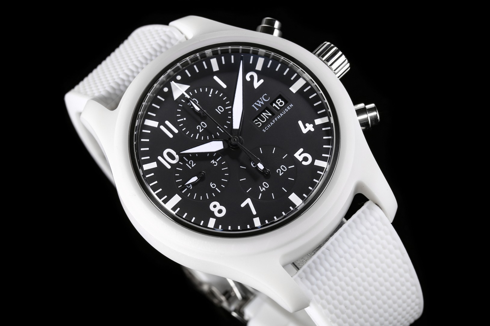 파일럿 크로노그래프 탑건 블랙 다이얼 레이크 타호 스페셜 에디션 / TW IW389105 / 44mm / 크기 44mm 두께 15.7mm, Cal.7750 무브