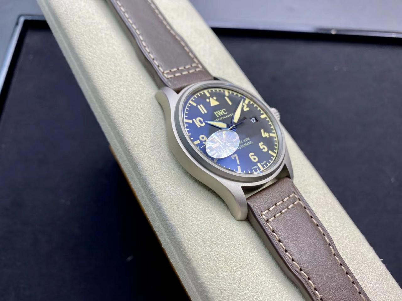 파일럿 마크 18 헤리티지 티타늄 블랙 다이얼 레더 스트랩 / MKS IW327006 / 40mm / 크기 40mm 두께 11mm Cal.9015 무브