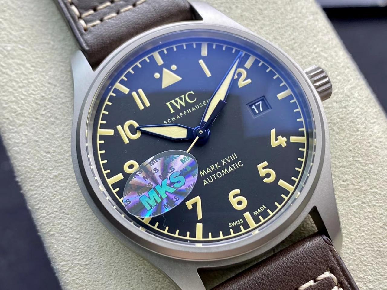 파일럿 마크 18 헤리티지 티타늄 블랙 다이얼 레더 스트랩 / MKS IW327006 / 40mm / 크기 40mm 두께 11mm Cal.9015 무브
