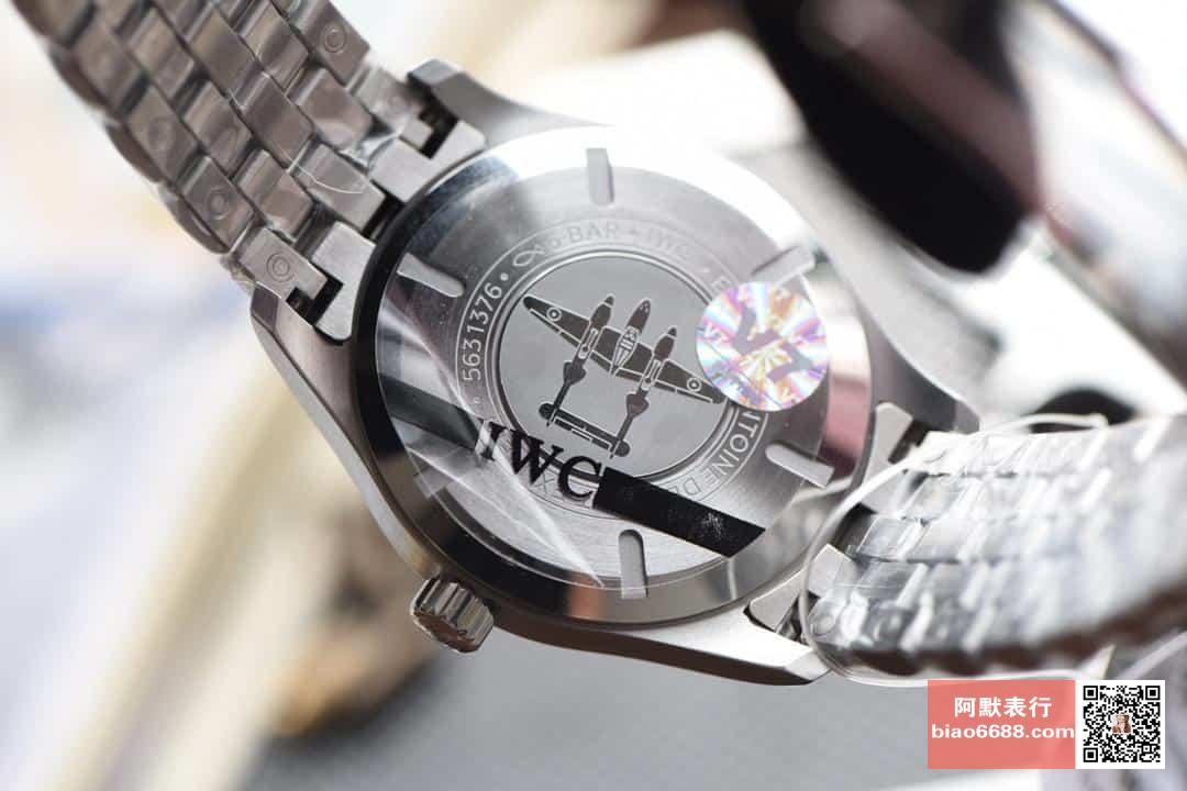 파일럿 마크 18 블랙 다이얼 SS 브레이슬릿 / V7 IW327003 / 40mm / 크기 40mm Cal.2892 무브
