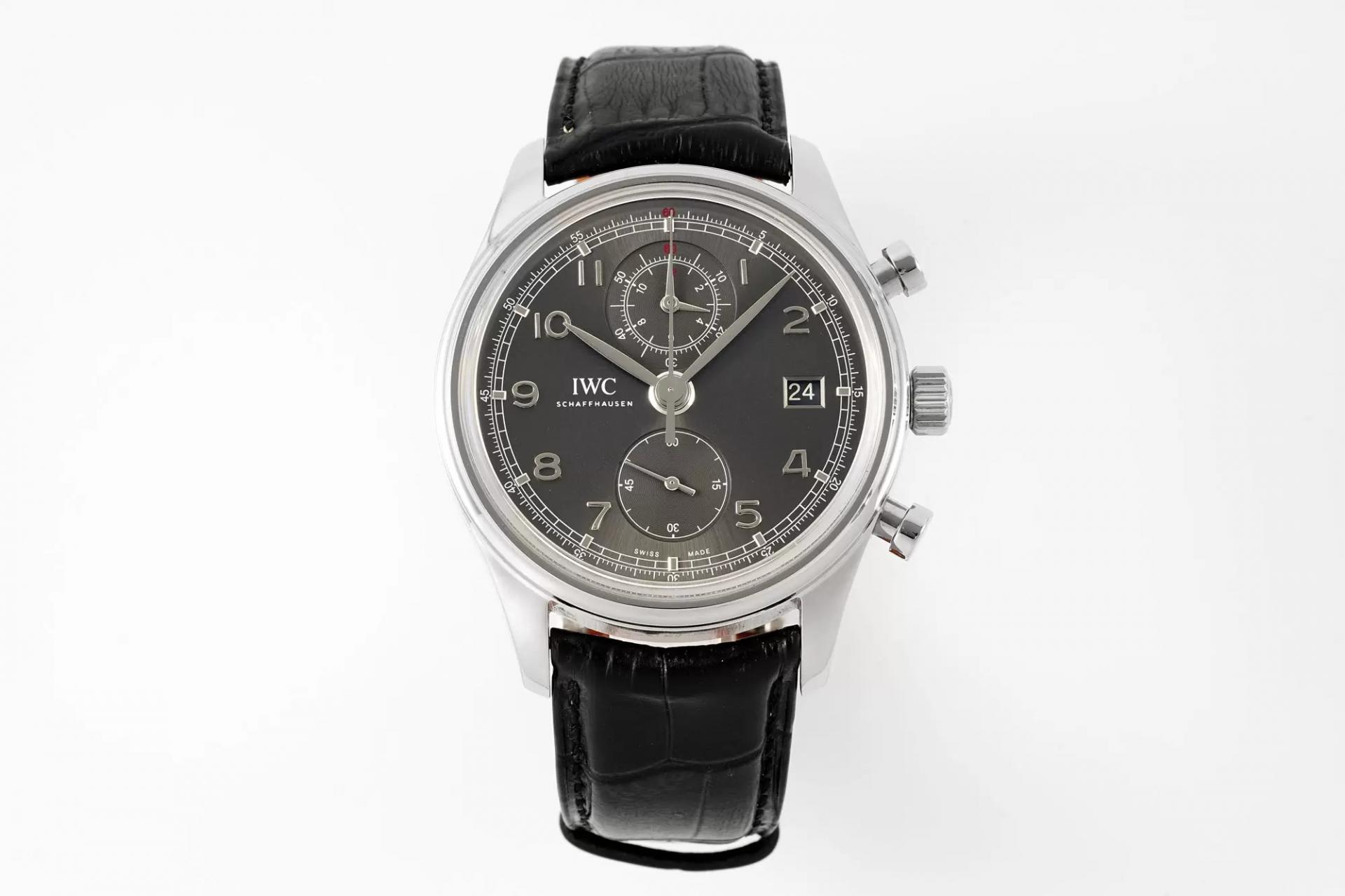 포르투기저 크로노그래프 클래식 가죽 스트랩 / APS IW390404 / 42mm / Cal.89361 크로노그래프 기계식 무브먼트
