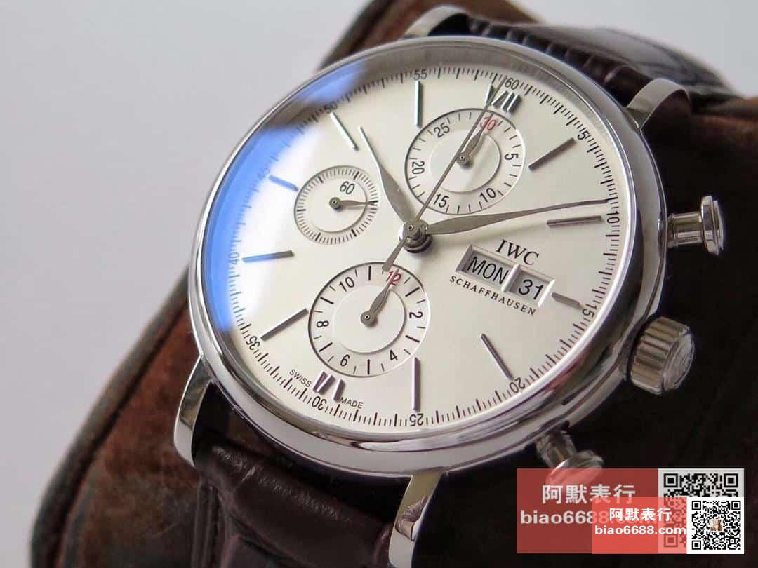 포르토피노 크로노그래프 스틸 화이트 다이얼 레더 스트랩 / ZF IW391001 / 42mm / 크기 42mm 두께 13.5mm Cal.7750 무브