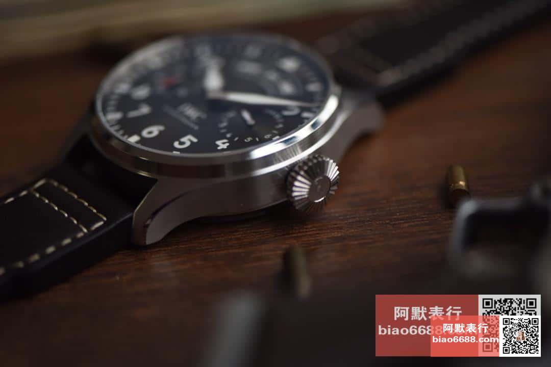 빅 파일럿 애뉴얼 캘린더 \"150주년\" 스페셜 에디션 블랙 다이얼 레더 스트랩 / YL IW502702 / 46mm / 크기 46.2mm 두께 15.5mm Cal.52850 무브