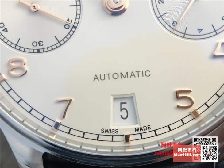 포르투기저 세븐데이즈 스틸 화이트 다이얼 레더 스트랩 / ZF IW500704 / 42.3mm / 크기 42.3mm 두께 14.5mm Cal.52010 무브먼트