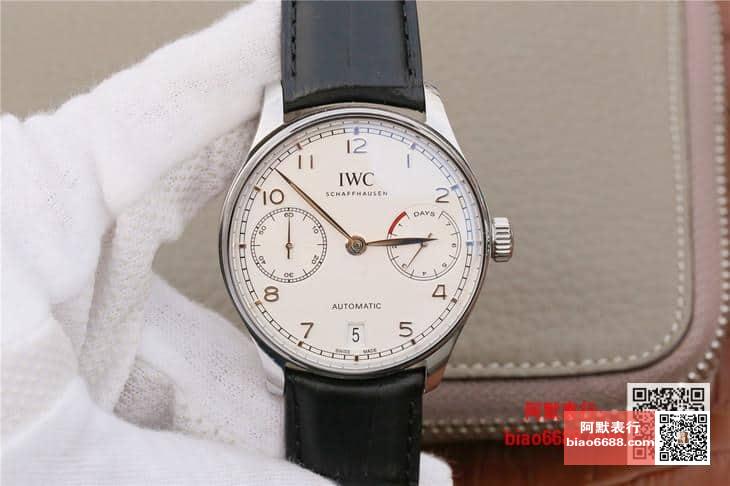포르투기저 세븐데이즈 스틸 화이트 다이얼 레더 스트랩 / ZF IW500704 / 42.3mm / 크기 42.3mm 두께 14.5mm Cal.52010 무브먼트