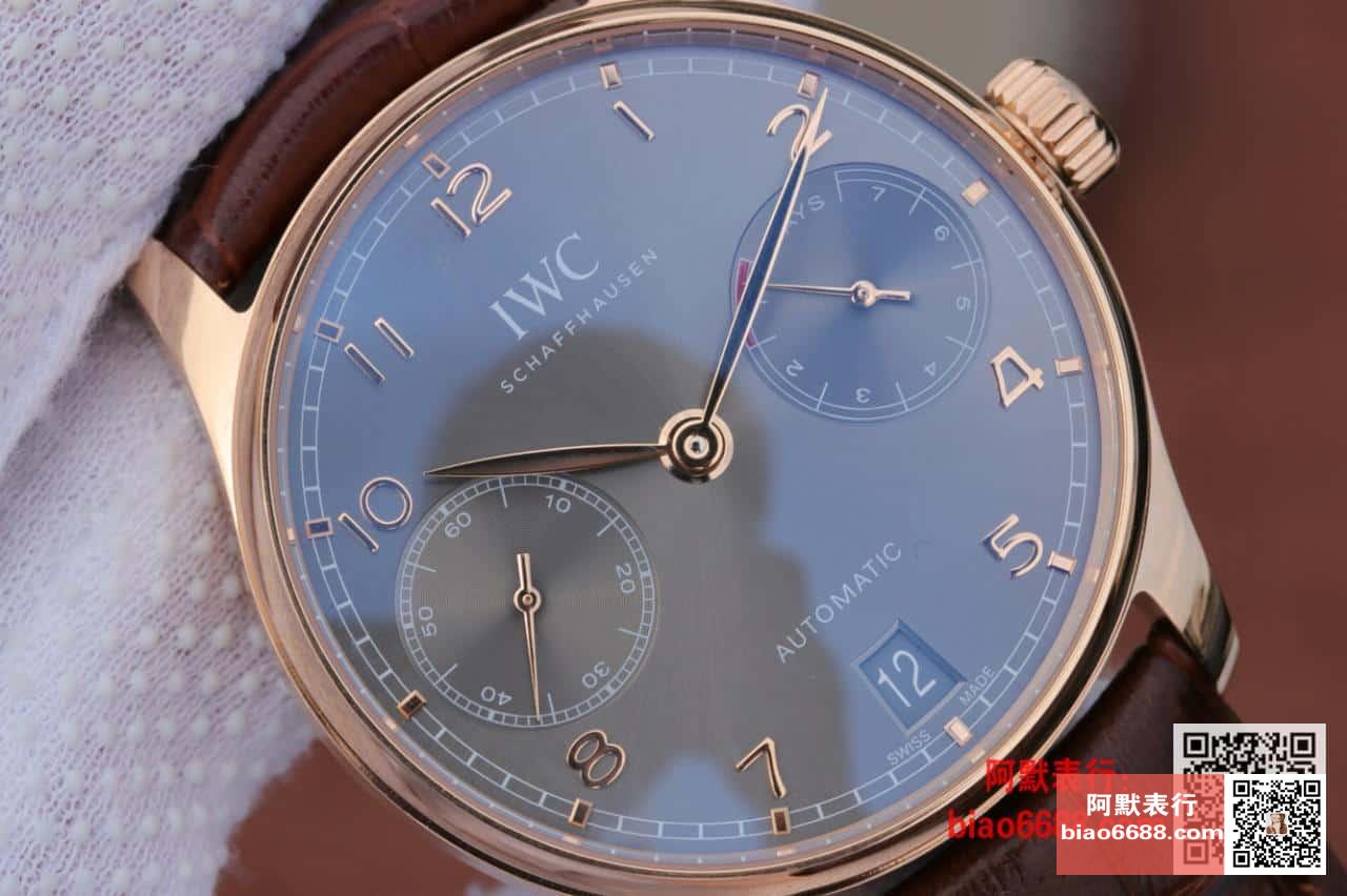 포르투기저 세븐데이즈 로즈골드 그레이 다이얼 레더 스트랩 / ZF IW500701 / 42.3mm / 크기 42.3mm 두께 14.5mm Cal.52010 무브먼트