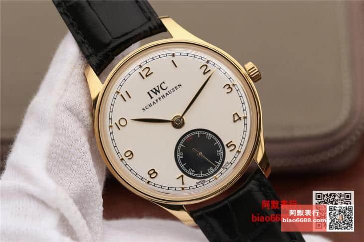 포르투기저 존스 소드 골드 화이트/블랙 다이얼 레더 스트랩 / ZF IW545408 / 44mm / 크기 44mm 두께 10mm Cal.98295 무브먼트