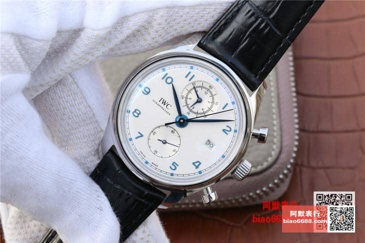 포르투기저 크로노그래프 클래식 화이트 다이얼 레더 스트랩 / YL IW390403 / 42mm / 크기 42mm 두께 14.5mm Cal.89361 무브