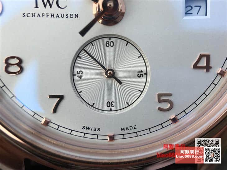 포르투기저 크로노그래프 클래식 로즈골드 화이트 다이얼 레더 스트랩 / YL IW390403 / 42mm / 크기 42mm 두께 14.5mm Cal.89361 무브