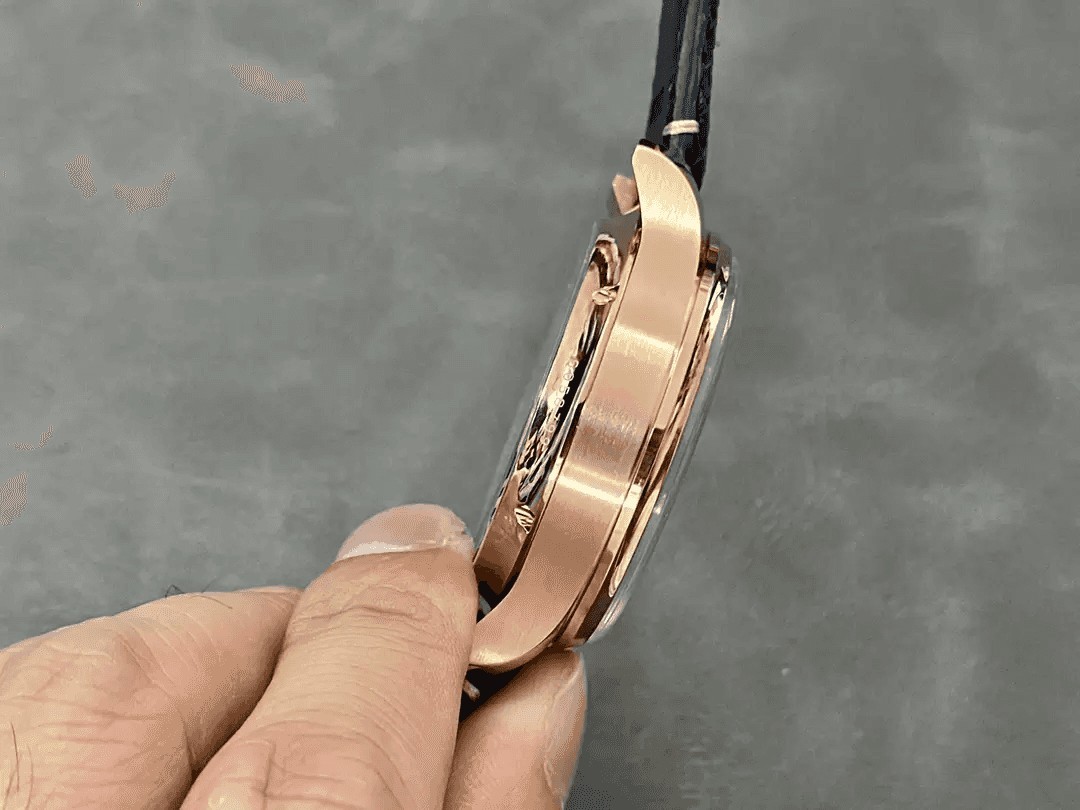 포르투기저 퍼페츄얼 캘린더 부티크 에디션 레더 스트랩 / APS IW503312 / 44.2mm / 안정적인 포르투갈 VII 기본 무브먼트, 모든 기능 구현한 무브 사용