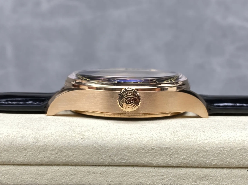 포르투기저 세븐데이즈 로즈골드 블랙 다이얼 레더 스트랩 / APS IW501707 / 42mm / 아시아 맞춤형 52010 자동 무브먼트,정품 무브먼트와 동일한 기능