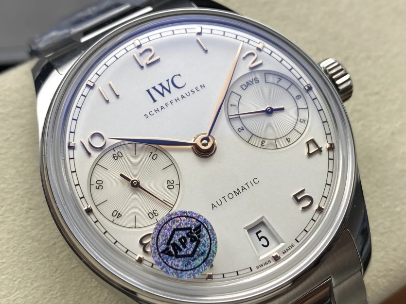 포르투기저 세븐데이즈 화이트골드 화이트 다이얼 SS 브레이슬릿 / APS IW501704 / 42mm / 아시아 맞춤형 52010 자동 무브먼트,정품 무브먼트와 동일한 기능