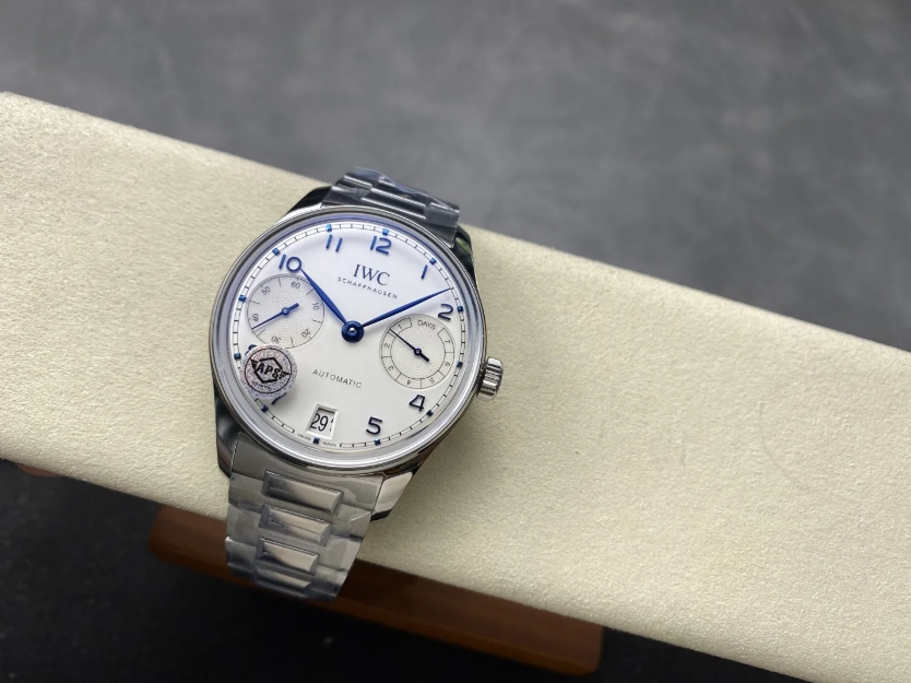 포르투기저 세븐데이즈 화이트골드 화이트 다이얼 SS 브레이슬릿 / APS IW501702 / 42mm / 아시아 맞춤형 52010 자동 무브먼트,정품 무브먼트와 동일한 기능