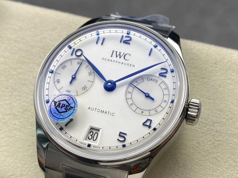 포르투기저 세븐데이즈 화이트골드 화이트 다이얼 SS 브레이슬릿 / APS IW501702 / 42mm / 아시아 맞춤형 52010 자동 무브먼트,정품 무브먼트와 동일한 기능
