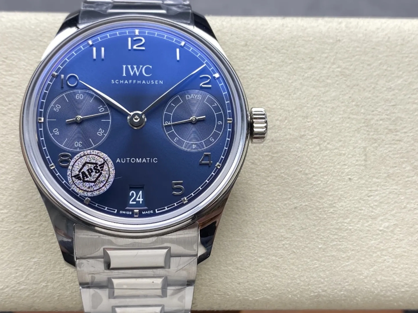 포르투기저 세븐데이즈 화이트골드 블루 다이얼 SS 브레이슬릿 / APS IW501704 / 42mm / 아시아 맞춤형 52010 자동 무브먼트,정품 무브먼트와 동일한 기능