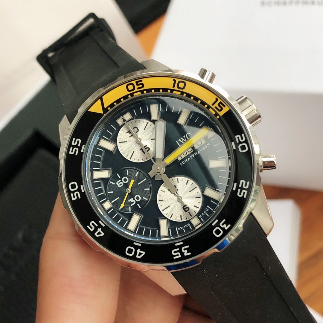 Aquatimer / 44mm