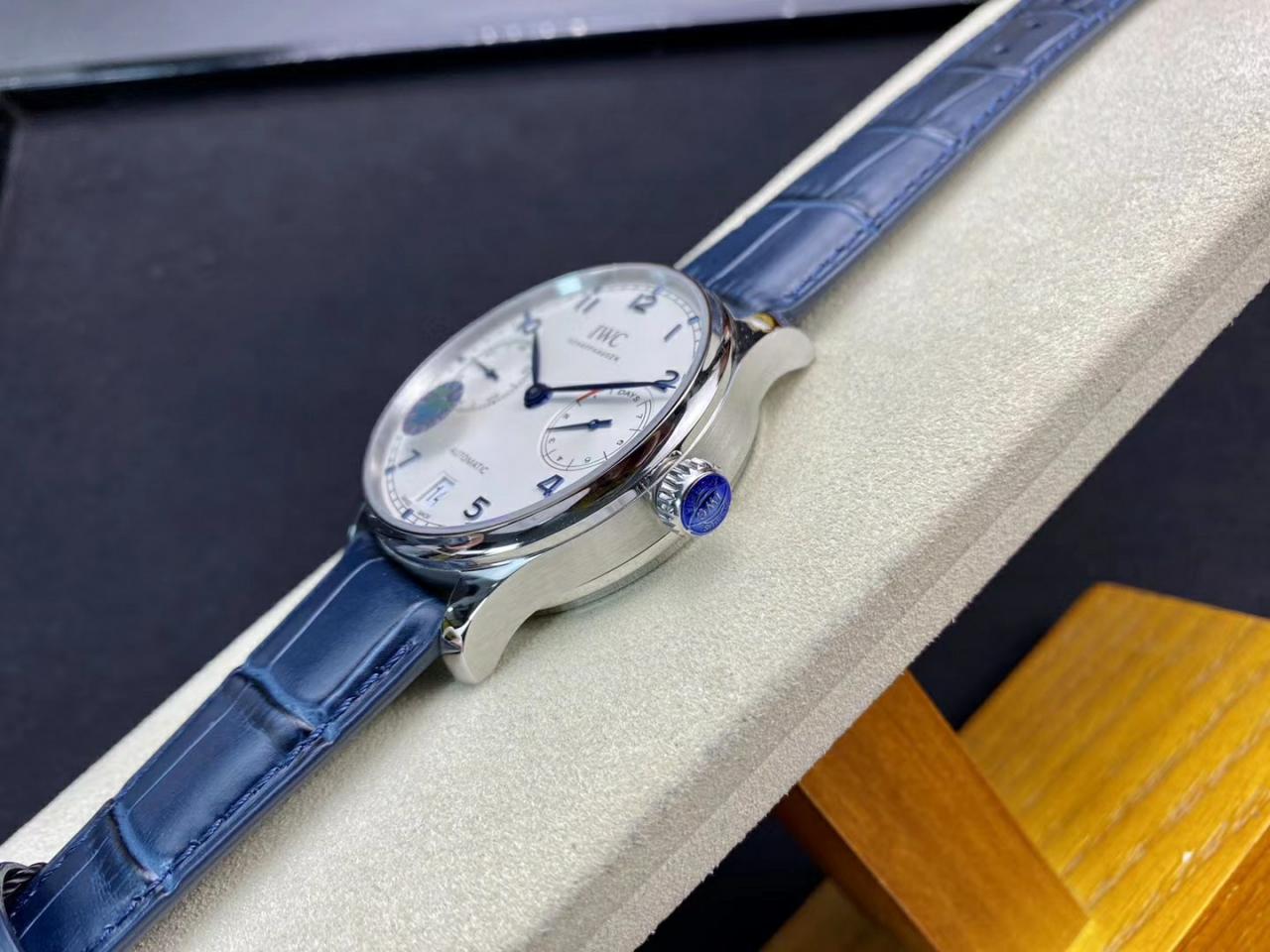 포르투기저 세븐데이즈 블루핸즈 레더 스트랩 / ZF IW500705 / 42.3mm / 크기 42.3mm 두께 14.2mm Cal.52010 무브