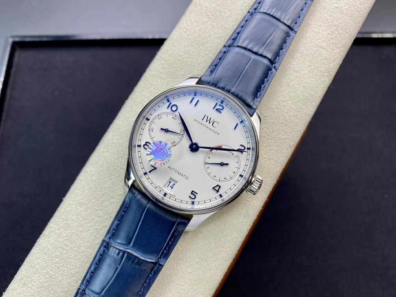 포르투기저 세븐데이즈 블루핸즈 레더 스트랩 / ZF IW500705 / 42.3mm / 크기 42.3mm 두께 14.2mm Cal.52010 무브