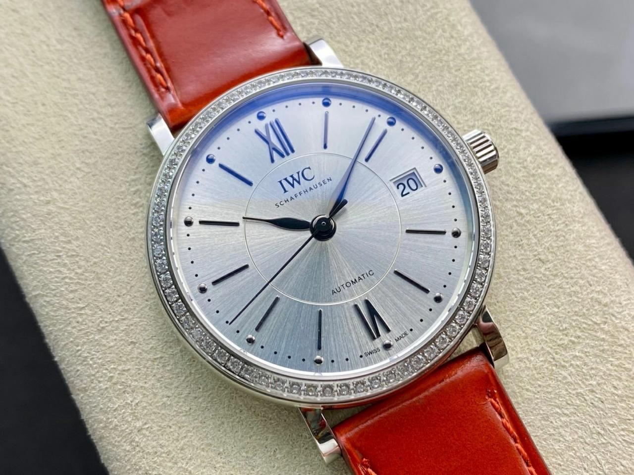 포르토피노 레이디 다이아베젤 실버 그레이/블랙 다이얼 레더 스트랩 / V7 IW458109 / 37mm / 크기 37mm Cal.2892 무브