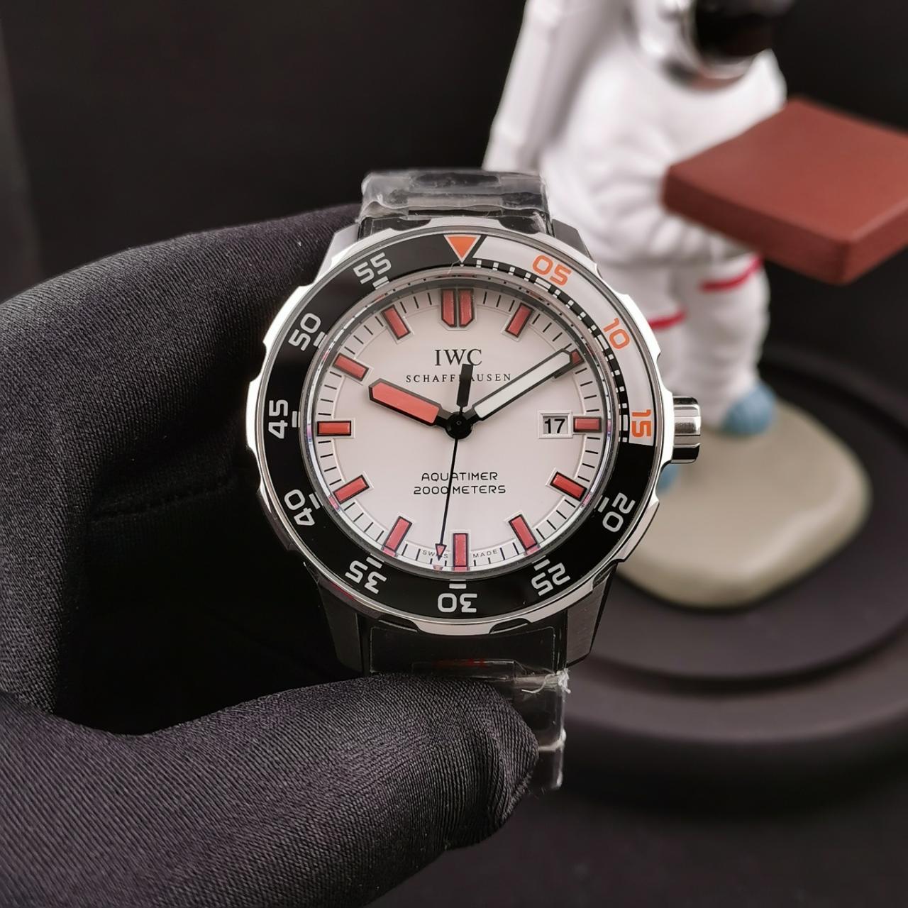 아쿠아타이머 스틸 화이트/오렌지 다이얼 SS 브레이슬릿 / IWS IW356807 / 44mm / 크기 44mm Cal.2892 무브