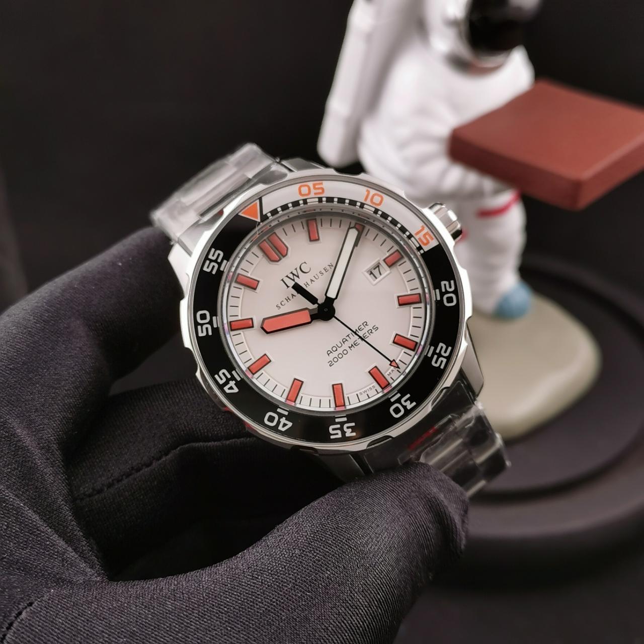 아쿠아타이머 스틸 화이트/오렌지 다이얼 SS 브레이슬릿 / IWS IW356807 / 44mm / 크기 44mm Cal.2892 무브