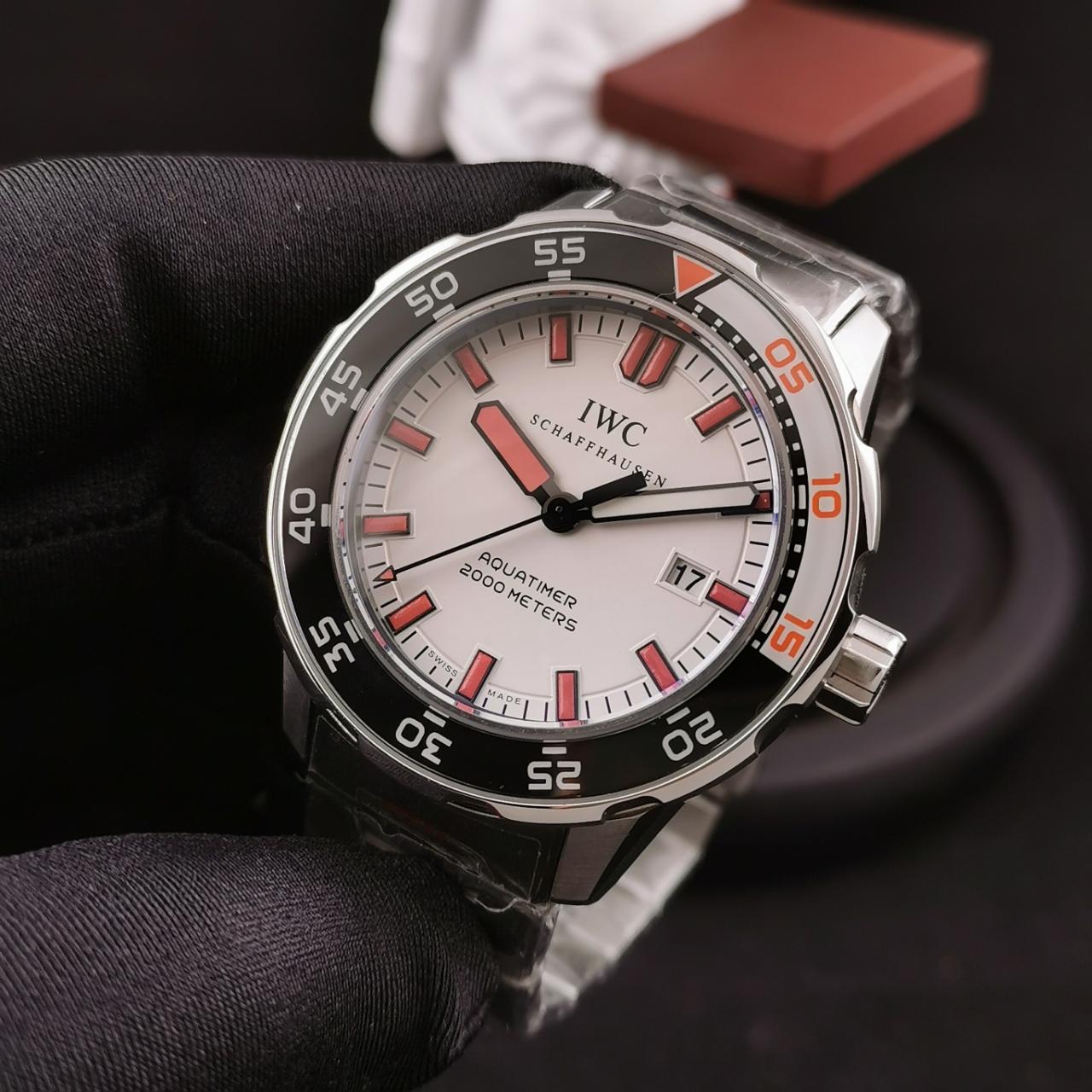 아쿠아타이머 스틸 화이트/오렌지 다이얼 SS 브레이슬릿 / IWS IW356807 / 44mm / 크기 44mm Cal.2892 무브