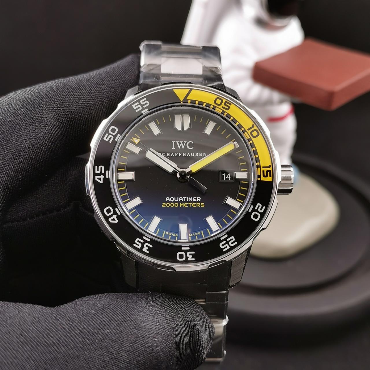 아쿠아타이머 스틸 블랙 다이얼 SS 브레이슬릿 / IWS IW356808 / 44mm / 크기 44mm Cal.2892 무브