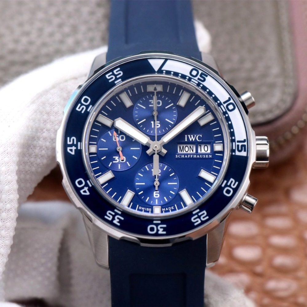 아쿠아타이머 마린 크로노그래프 블루 다이얼 44mm 러버 스트랩 / IWS IW376711 / 44mm / 크기 44mm Cal.7750 무브