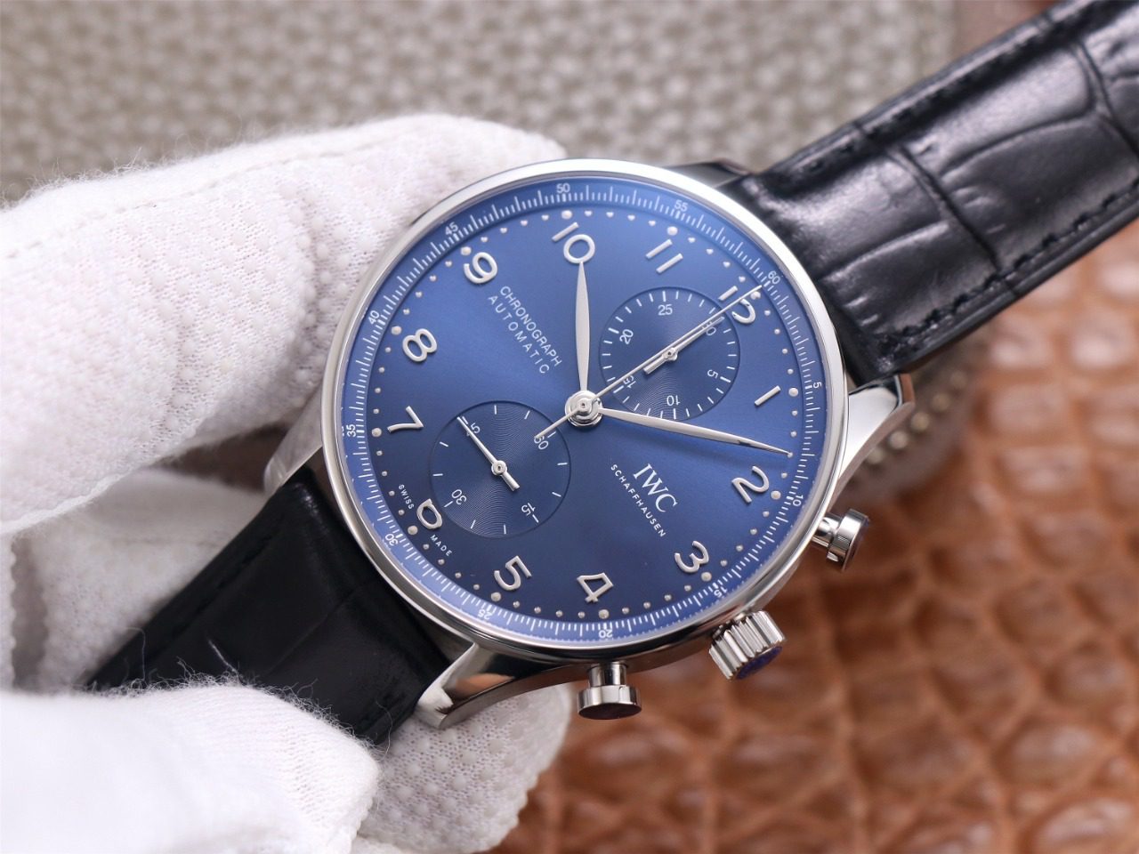 포르투기저 크로노그래프 화이트골드 블루 다이얼 41mm 레더 스트랩 / ZF IW371606 / 41mm / 크기 41mm 두께 13mm Cal.69355 무브