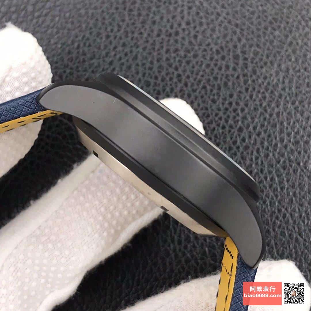 파일럿 탑건 네이비 에어 컴뱃 포스 크로노그래프 러버 스트랩 / YL IW389008 / 44.5mm / 크기 44.5mm Cal.7750 무브
