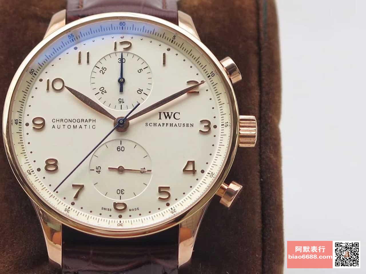 포르투기저 크로노그래프 로즈골드 화이트 다이얼 레더 스트랩 / ZF IW371480 / 41mm / 크기 41mm 두께 12.5mm Cal.7750 무브