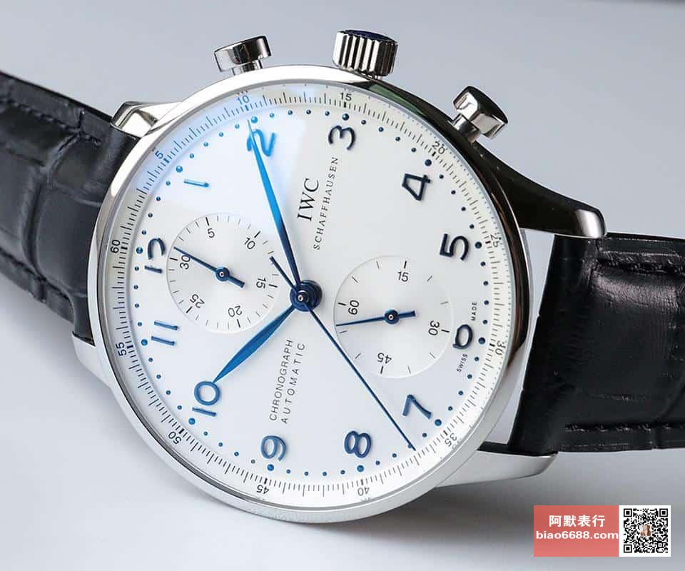 포르투기저 크로노그래프 블루 핸드 화이트골드 화이트 다이얼 레더 스트랩 / ZF IW371446 / 41mm / 크기 41mm 두께 12.5mm Cal.7750 무브