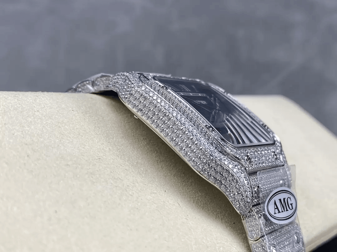 산토스 버스트다운 블루 다이얼 옐로우골드 콤비 / AMG / 40mm / cal.9015 자동 기계식 무브먼트, 스와로브스키 다이아몬드 4555개 세팅