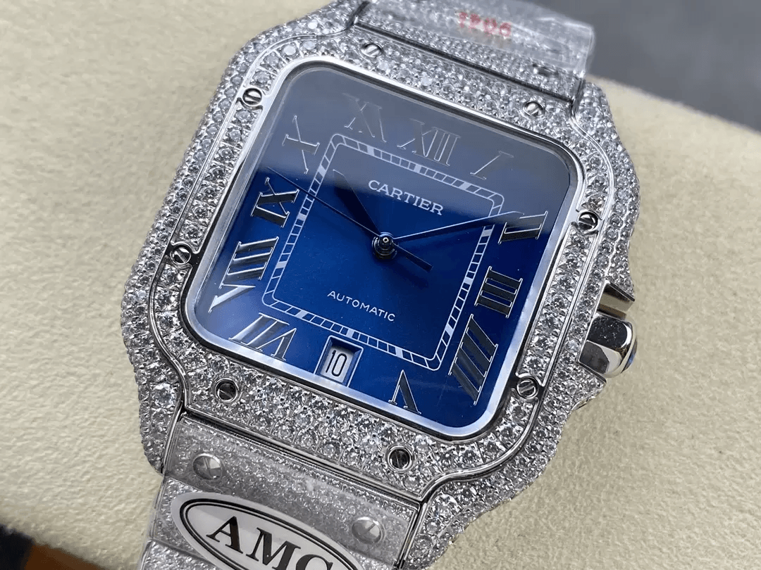 산토스 버스트다운 블루 다이얼 옐로우골드 콤비 / AMG / 40mm / cal.9015 자동 기계식 무브먼트, 스와로브스키 다이아몬드 4555개 세팅