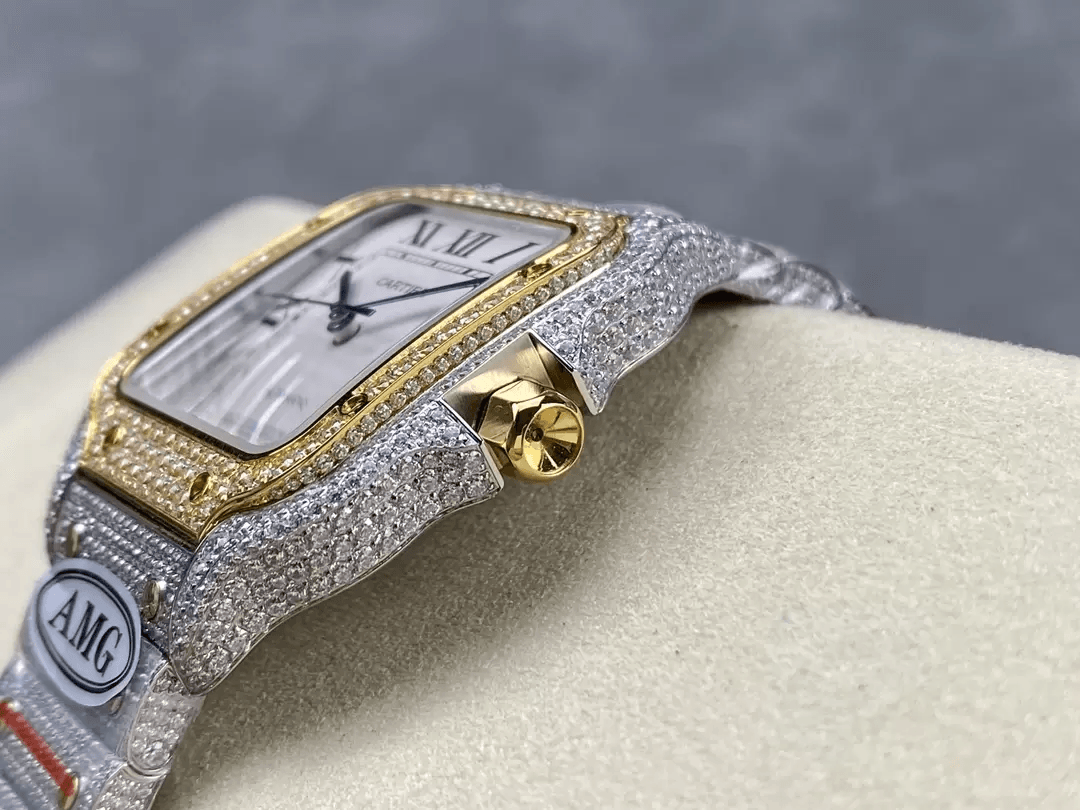 산토스 버스트다운 화이트 다이얼 옐로우골드 콤비 / AMG / 40mm / cal.9015 자동 기계식 무브먼트, 스와로브스키 다이아몬드 4555개 세팅