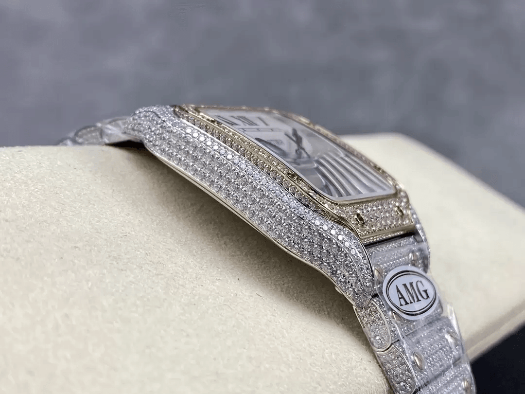 산토스 버스트다운 화이트 다이얼 로즈골드 콤비 / AMG / 40mm / cal.9015 자동 기계식 무브먼트, 스와로브스키 다이아몬드 4555개 세팅