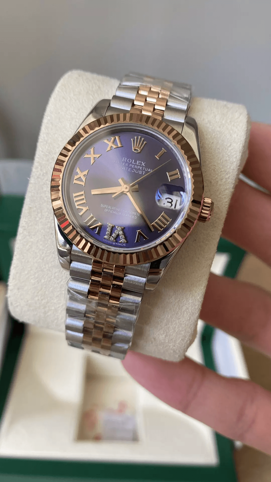 여성용 데이저스트 퍼플 로만 다이얼 로골 콤비 / A+ 278271 / 31mm / 크기: 31mm x 11.3mm 무브먼트: DD2824 자동 무브먼트, 진동 주파수 28800회