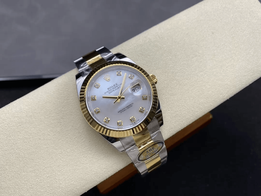 데이저스트 검판 다이얼 콤비 오이스터 / ARF / 41mm / 3235무브, 두께 11.8mm 복제