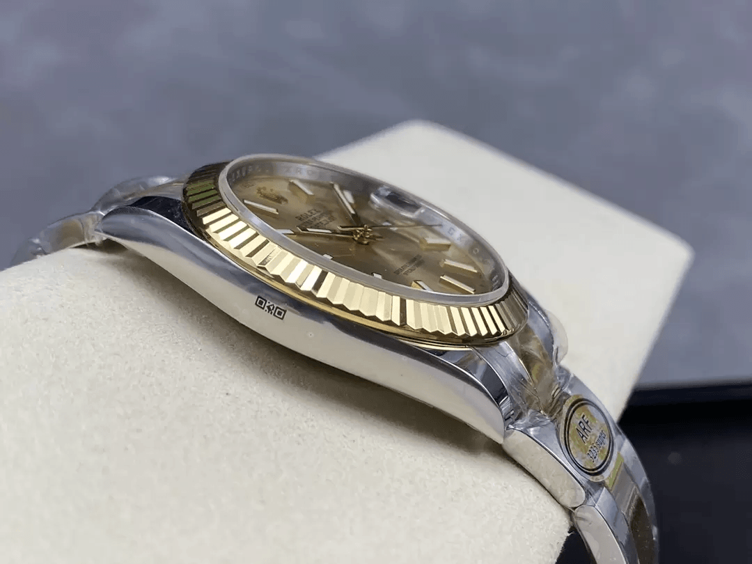 데이저스트 샴폐인 다이얼 콤비 오이스터 / ARF / 41mm / 3235무브, 두께 11.8mm
