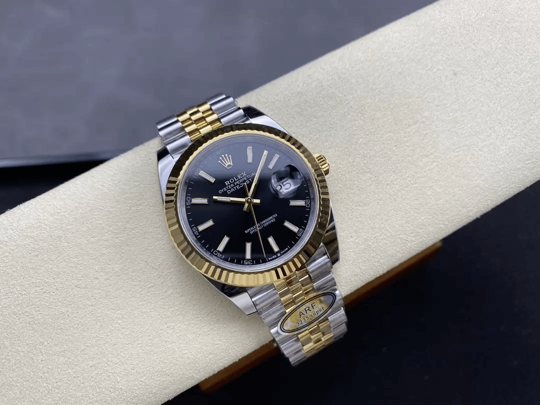 데이저스트 블랙 다이얼 콤비 쥬빌레 / ARF / 41mm / 3235무브, 두께 11.8mm