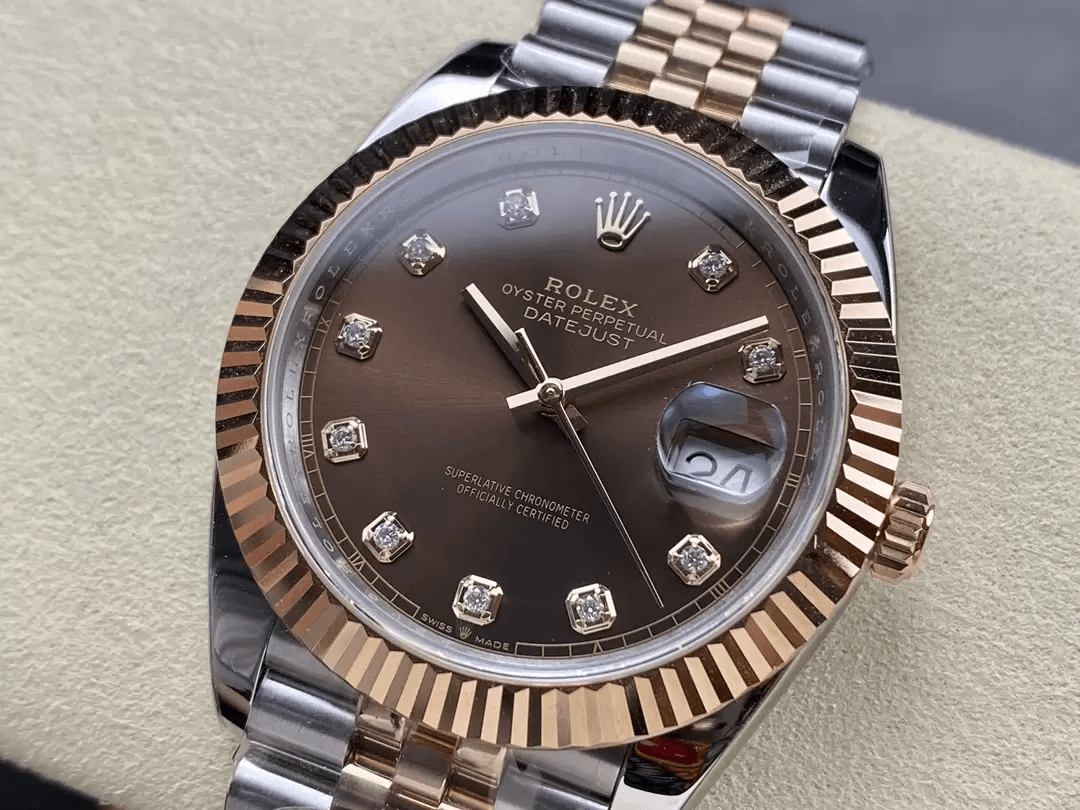 데이저스트 브라운 10P 다이얼 쥬빌레 / ARF / 41mm / 3235무브, 두께 11.8mm
