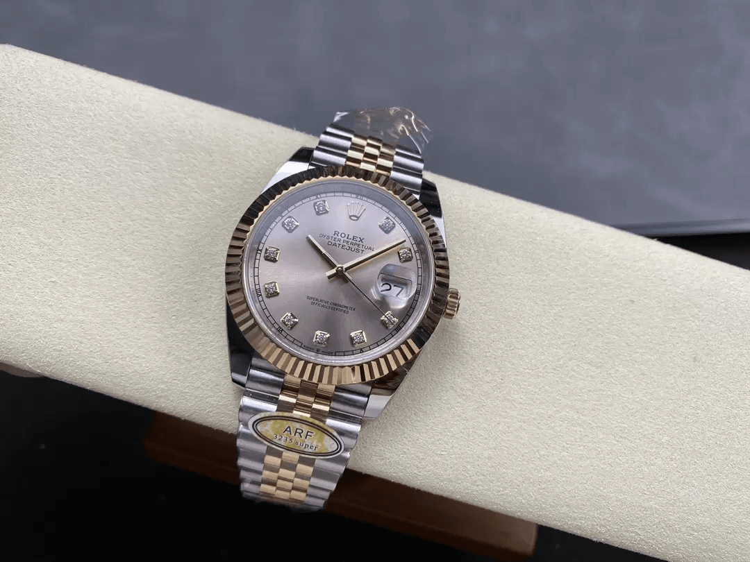 데이저스트 썬더스트 10P 다이얼 쥬빌레 / ARF / 41mm / 3235무브, 두께 11.8mm