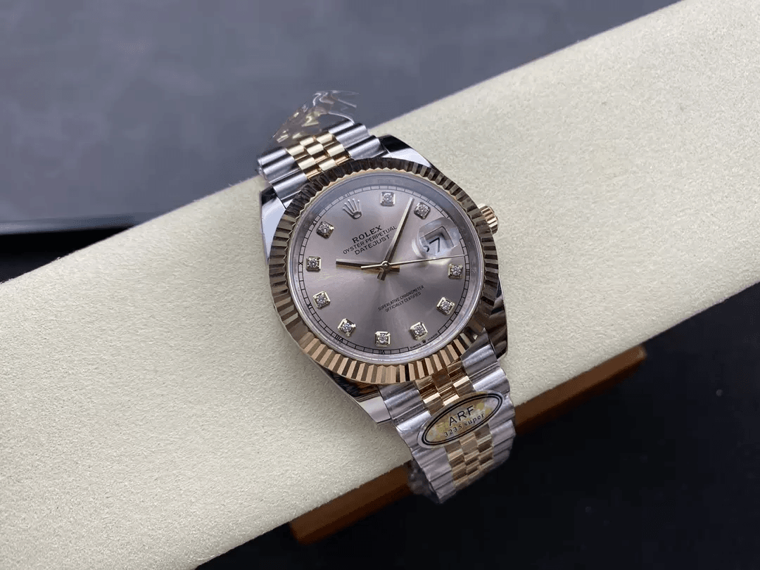 데이저스트 썬더스트 10P 다이얼 쥬빌레 / ARF / 41mm / 3235무브, 두께 11.8mm