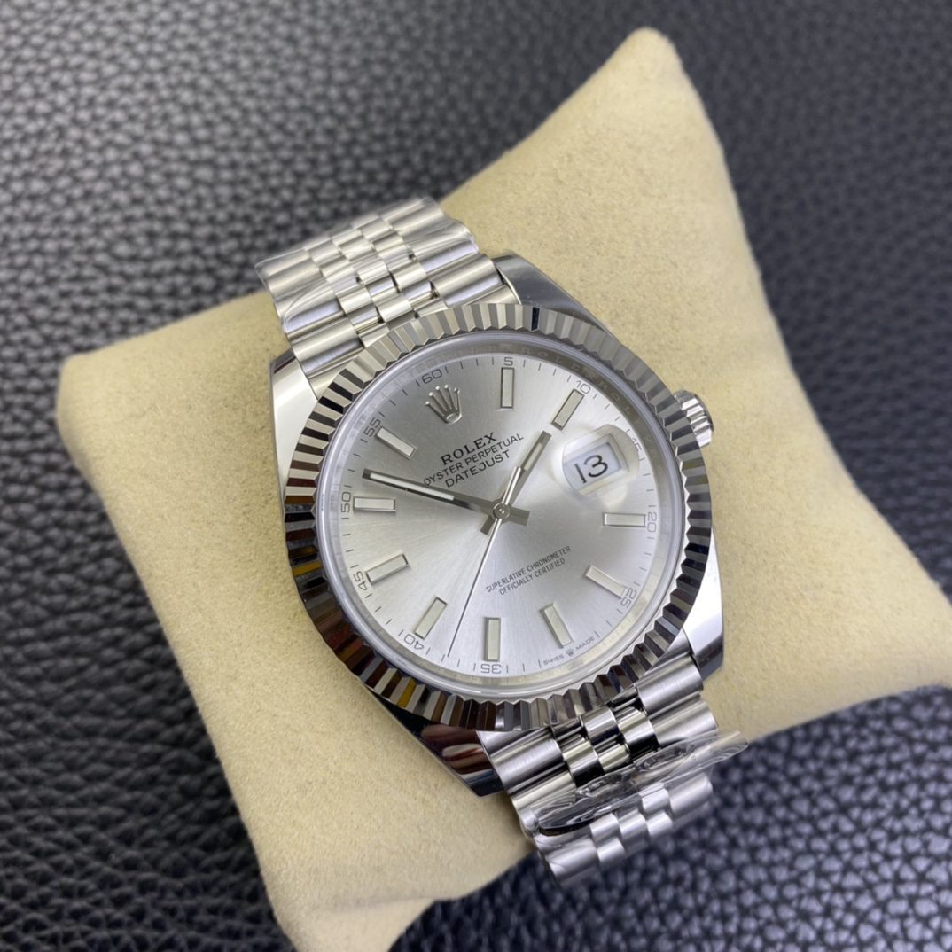데이저스트 실버 쥬빌레 126334 / CLEAN 126334 / 41mm / 3235 무브먼트, 41mmx11.8mm
